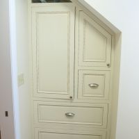 Painted Glaze vanity with inset doors with applied molding (2)
